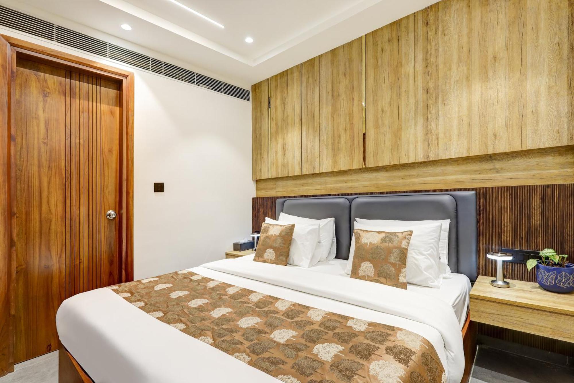 The Tyche New Delhi - Traveller'S Choice Award Winner 2025 4*