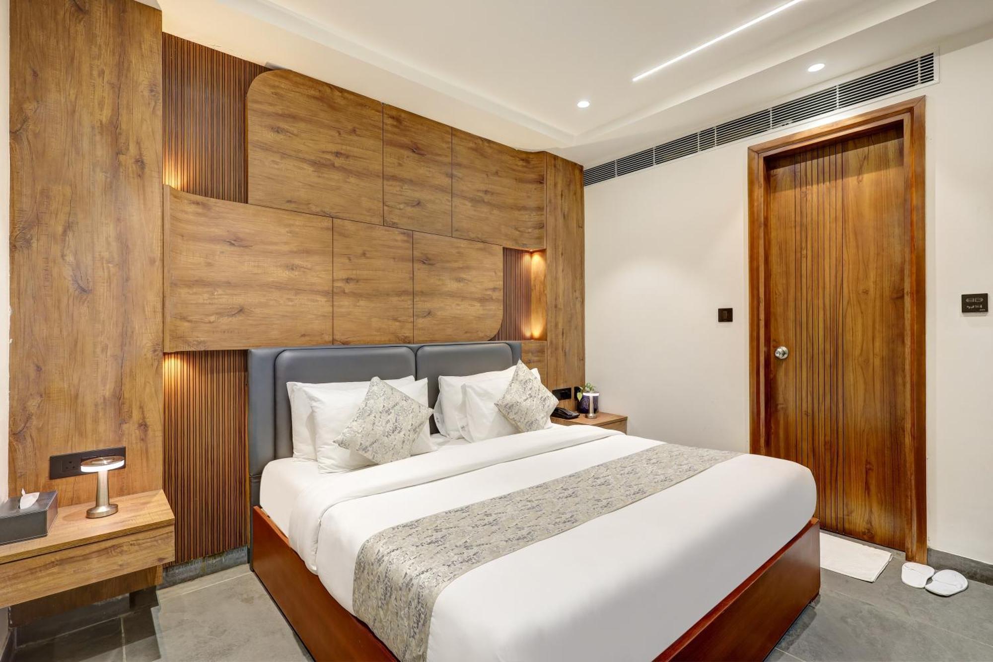 The Tyche New Delhi - Traveller'S Choice Award Winner 2025 4*