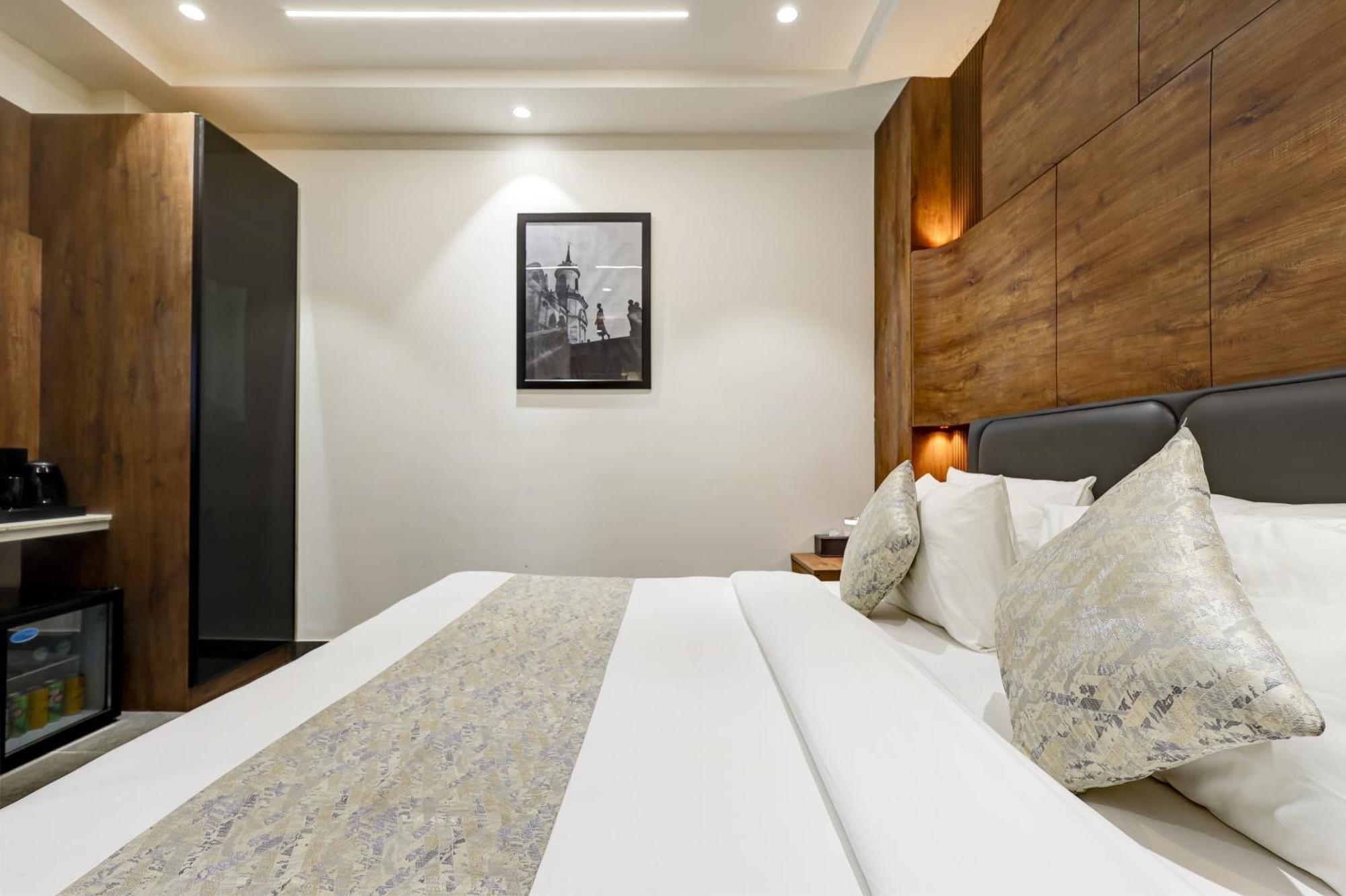 The Tyche New Delhi - Traveller'S Choice Award Winner 2025